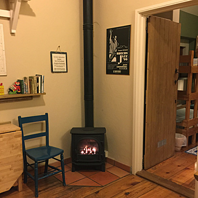 River Cabin living room